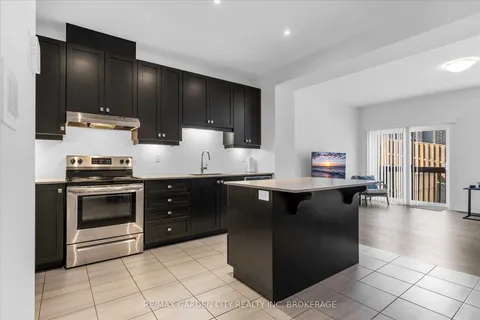 3998 Crown Street, ON L3J 0S6