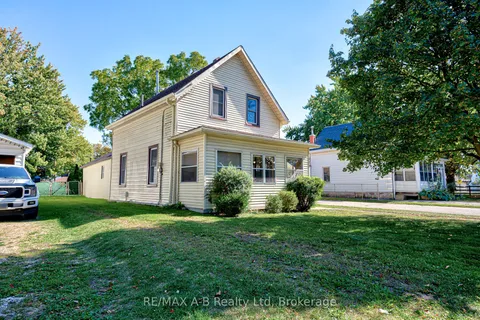 137 Dufferin Street, ON N5A 2G9