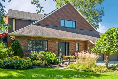 55 Delong Drive, ON K1J 7E4