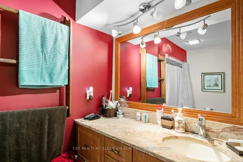 8738 County Road 2 N/A, ON K7R 3L1