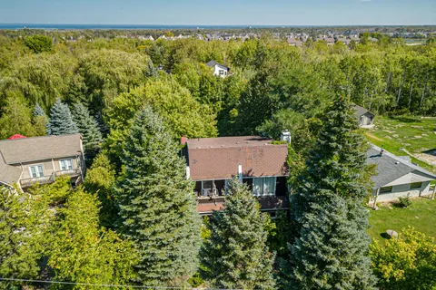 119 Lucille Wheeler Crescent, ON L9Y 0P7