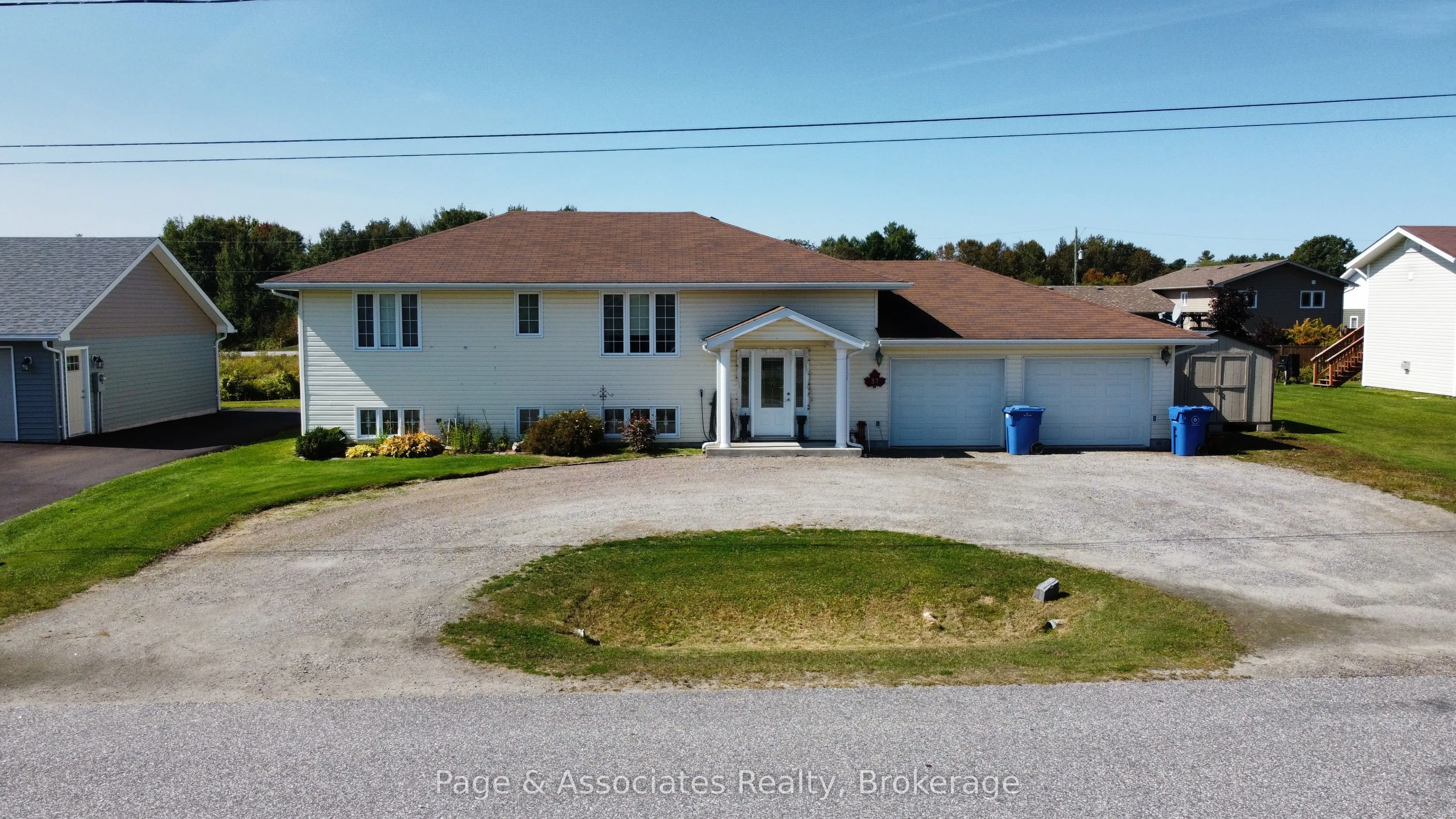 37 Tamerack Avenue, ON P2B 3H3