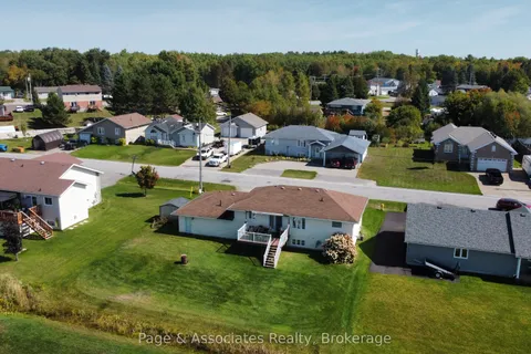 37 Tamerack Avenue, ON P2B 3H3