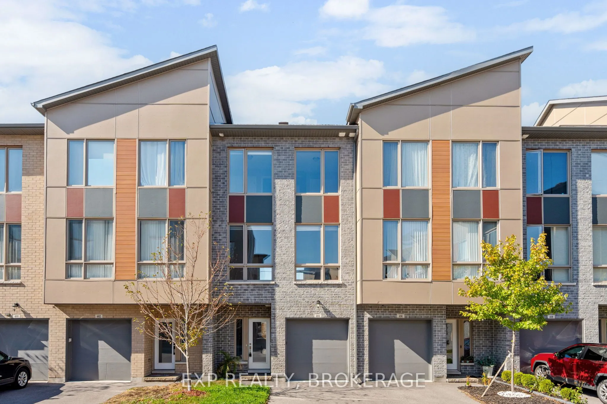 404 Terravita Private, ON K1V 2R9