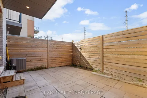 404 Terravita Private, ON K1V 2R9