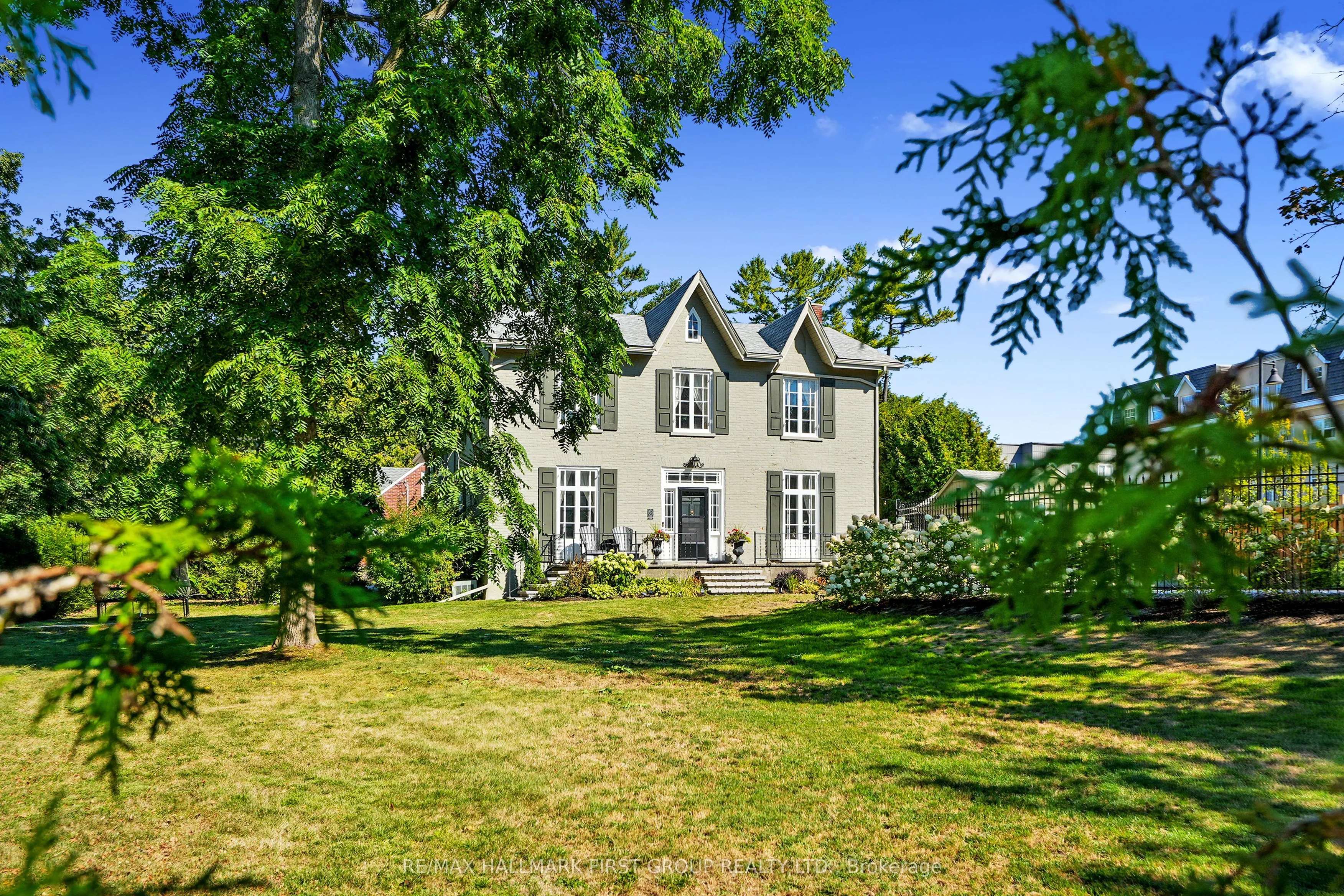 308 Henry Street, ON K9A 3Y8