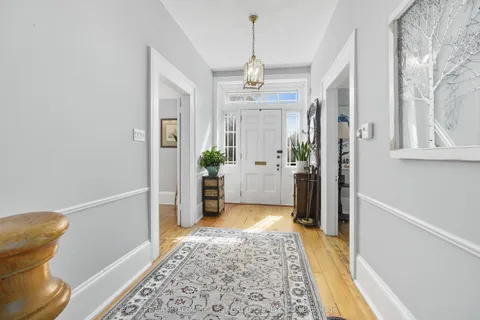 308 Henry Street, ON K9A 3Y8