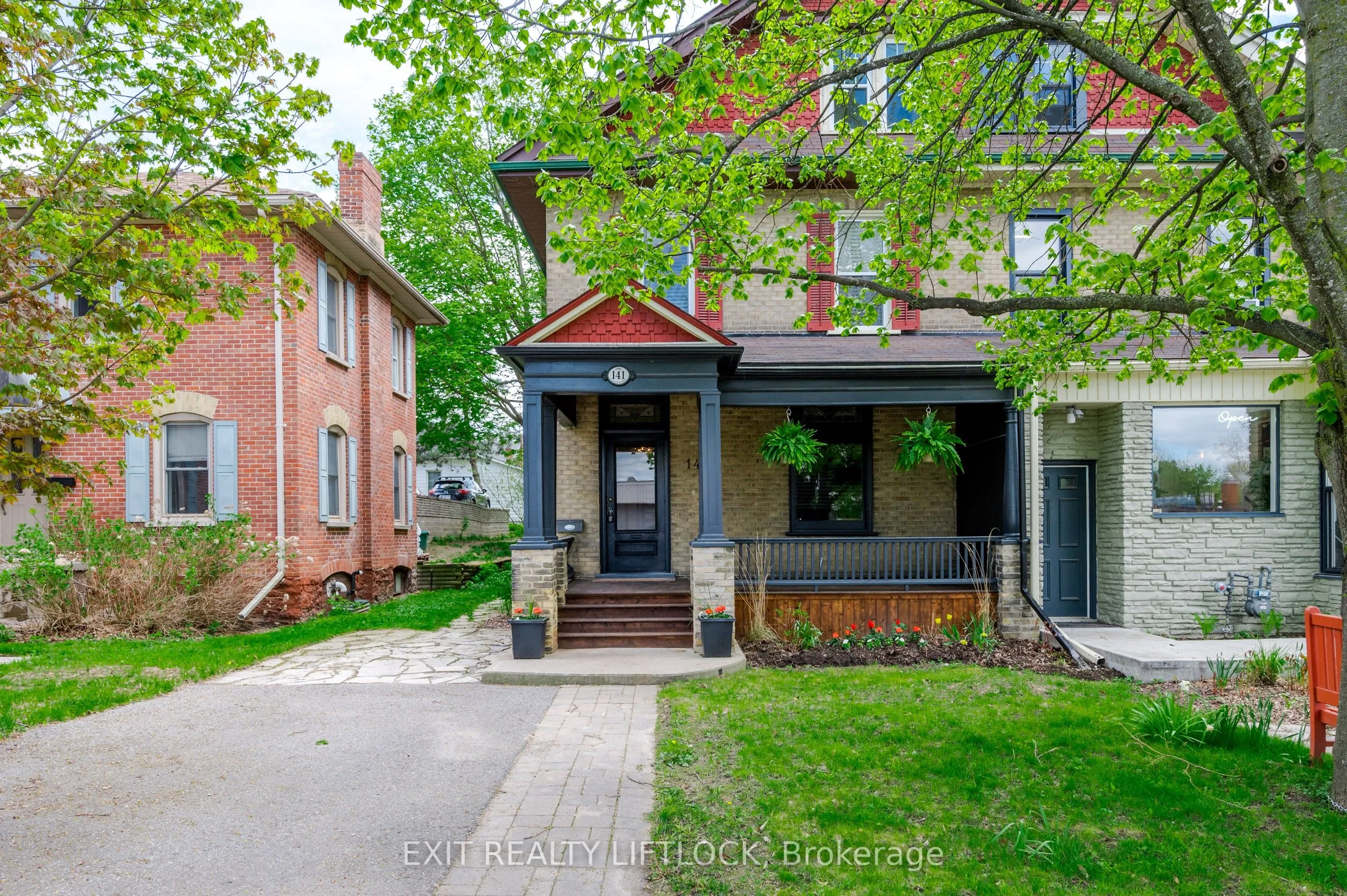 141 Hunter Street, ON K9H 1G7