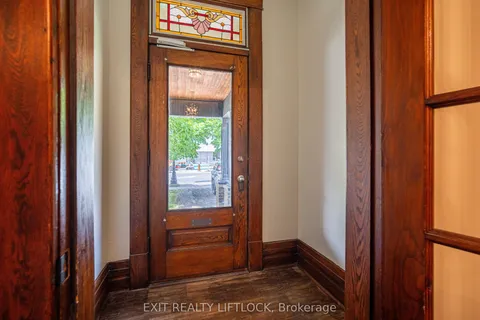 141 Hunter Street, ON K9H 1G7