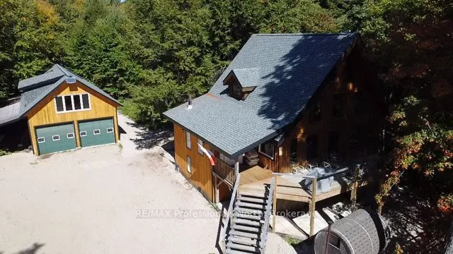 298 Angus Point Road, ON P0A 1X0