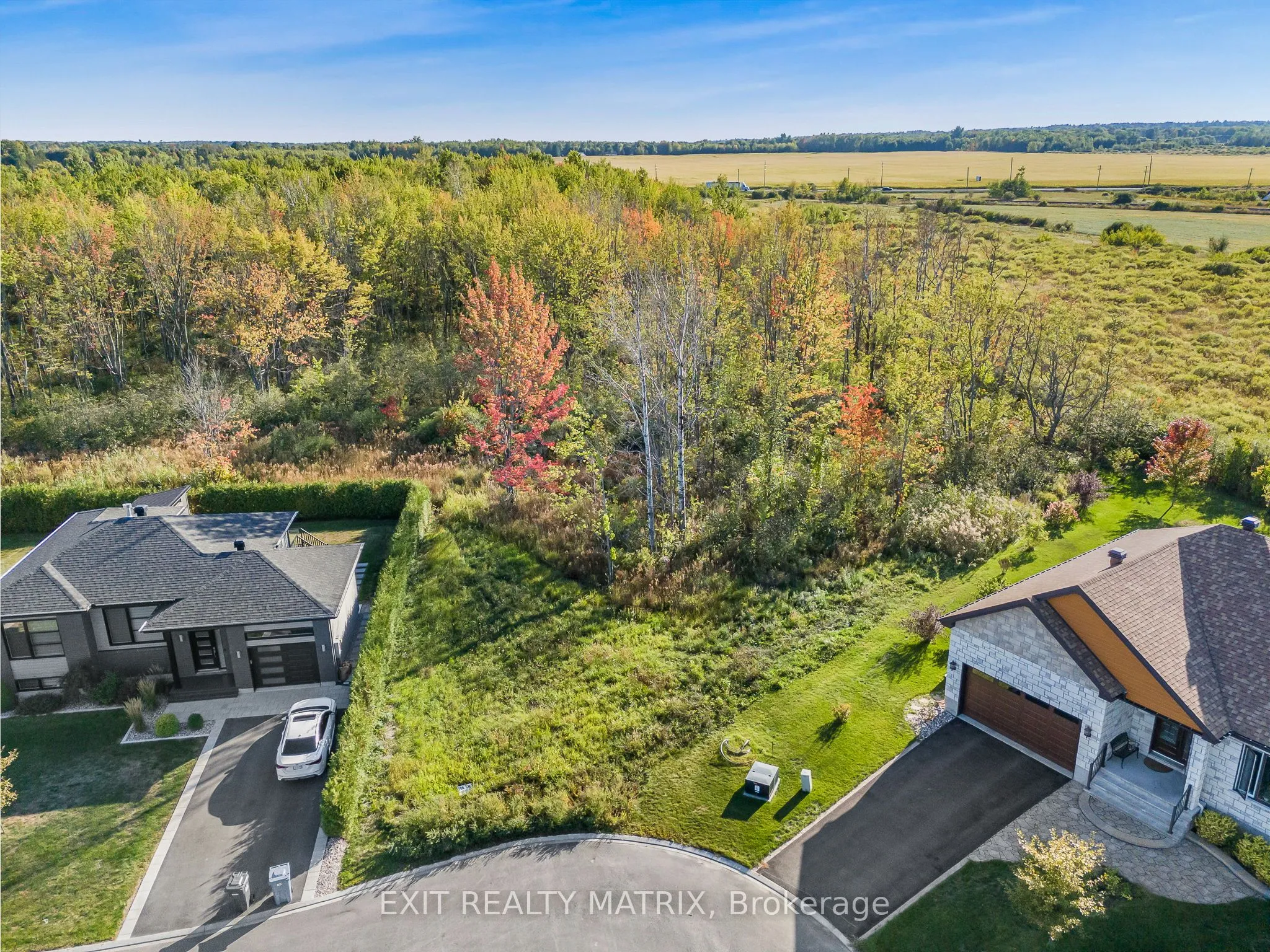 740 Roxane Crescent, ON K6A 3W9