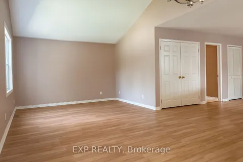 1023 Vista Barrett Private, ON K4P 1C8