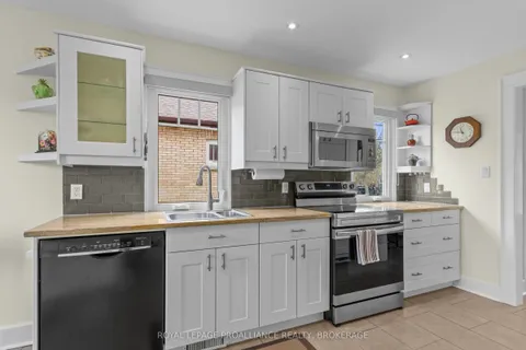 196 Willingdon Avenue, ON K7L 4H8