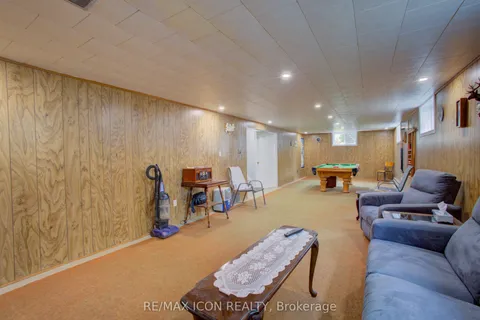 102 Byeland Drive, ON N0G 2L2