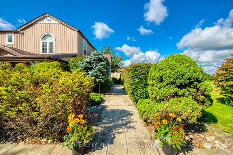 2764 Governors Road, ON L0R 1T0