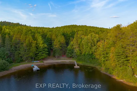 1301 Dombroskie Road, ON K0J 1B0