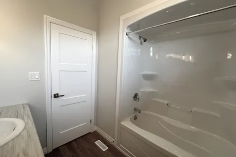 7 Columbus Court, ON N5P 0E5