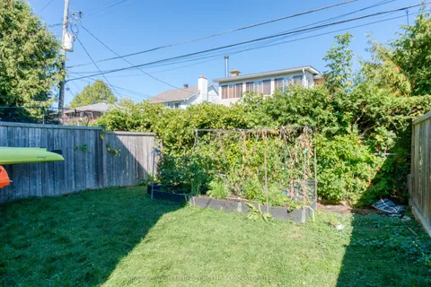 1055 Secord Avenue, ON K1H 8C7