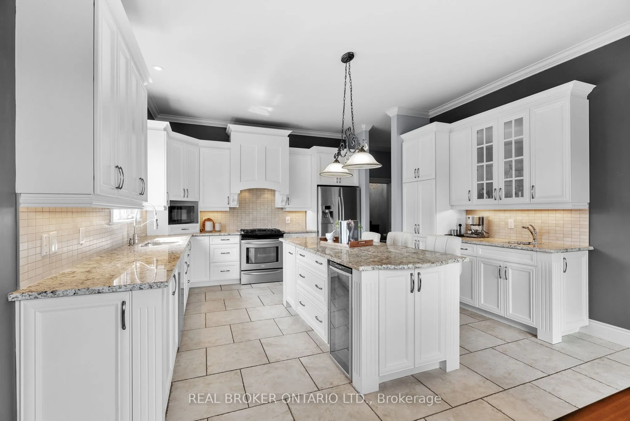 525 Tullamore Street, ON K1X 0A2