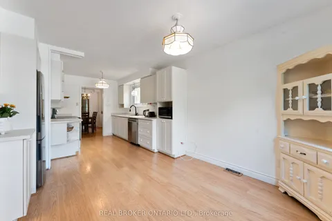 77 Priam Way, ON K2H 8S7