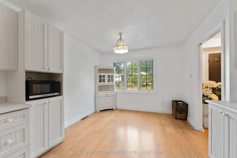 77 Priam Way, ON K2H 8S7