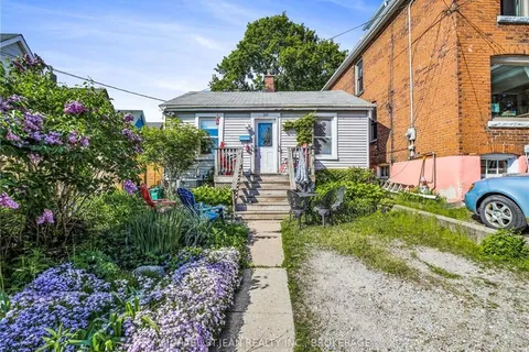 30 Lochearne Street, ON L8R 1V8