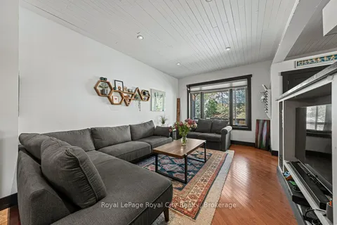 28 Northumberland Street, ON N1H 3A5