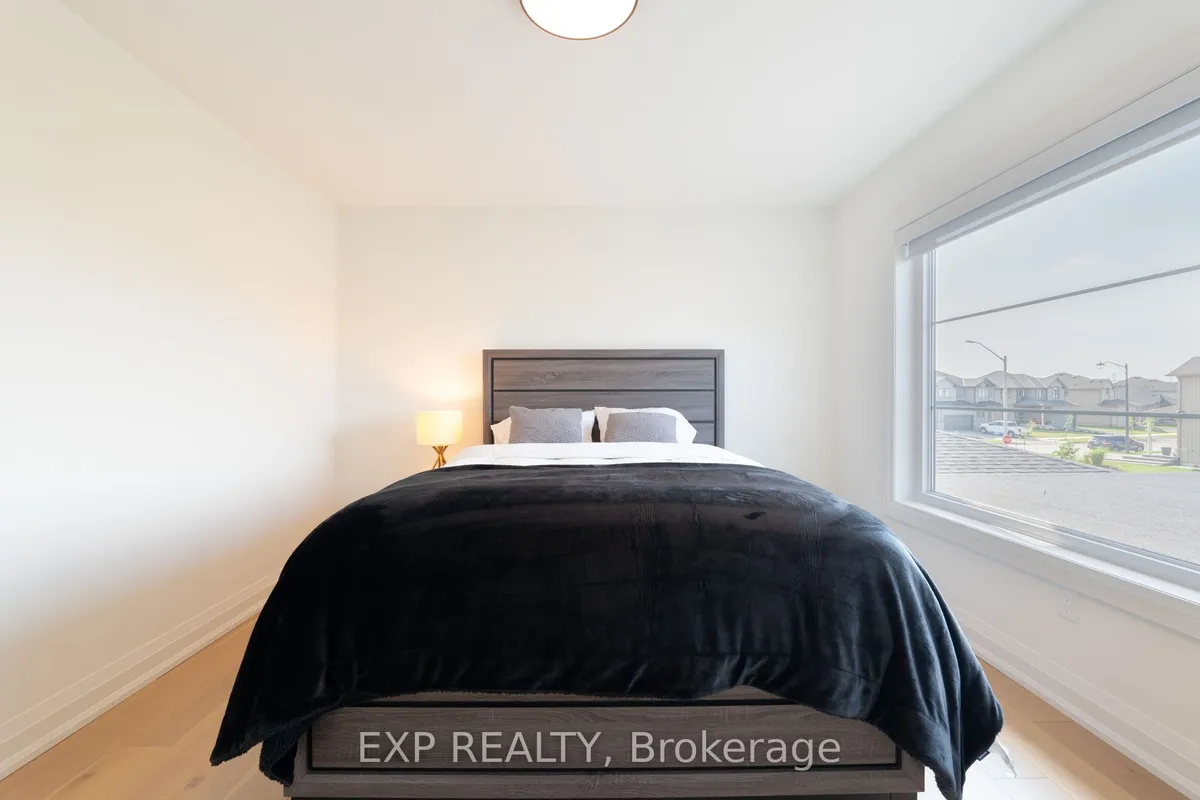 6 Cristallina Drive, ON L2V 0H3