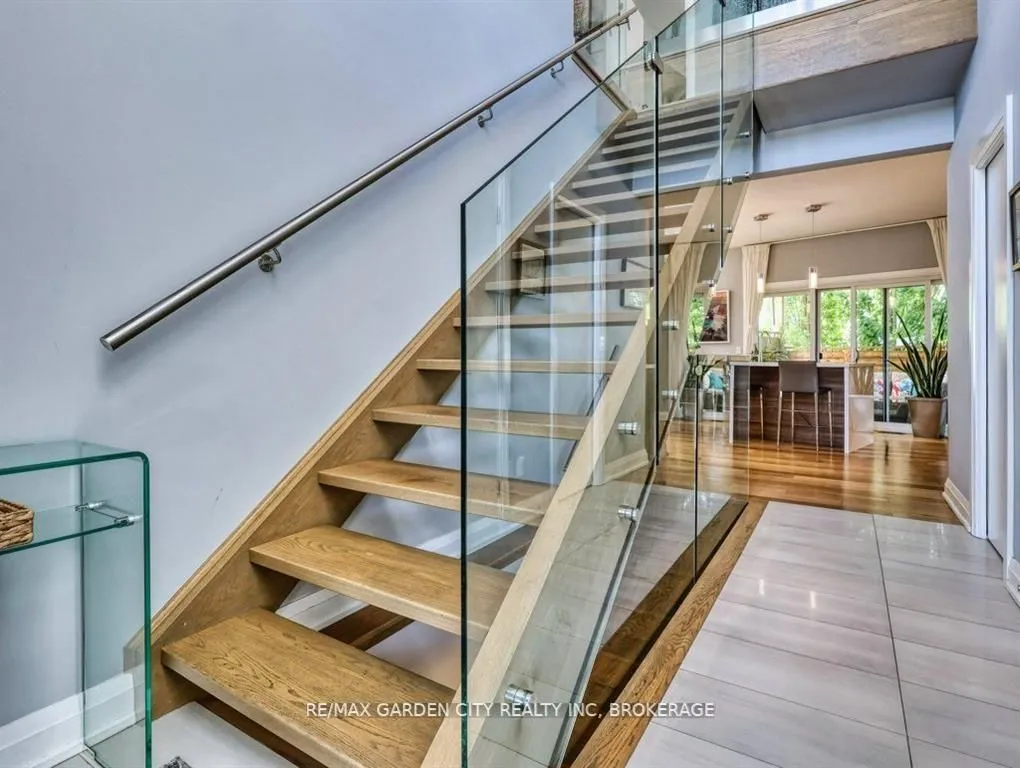 11 Beamer Court, ON L2V 3X7