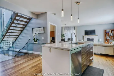 11 Beamer Court, ON L2V 3X7