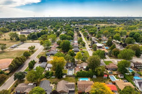 325 Brookfield Boulevard, ON N1A 1L7