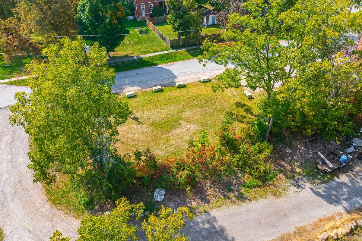 21 BRIDGE Street, ON L0S 1K0