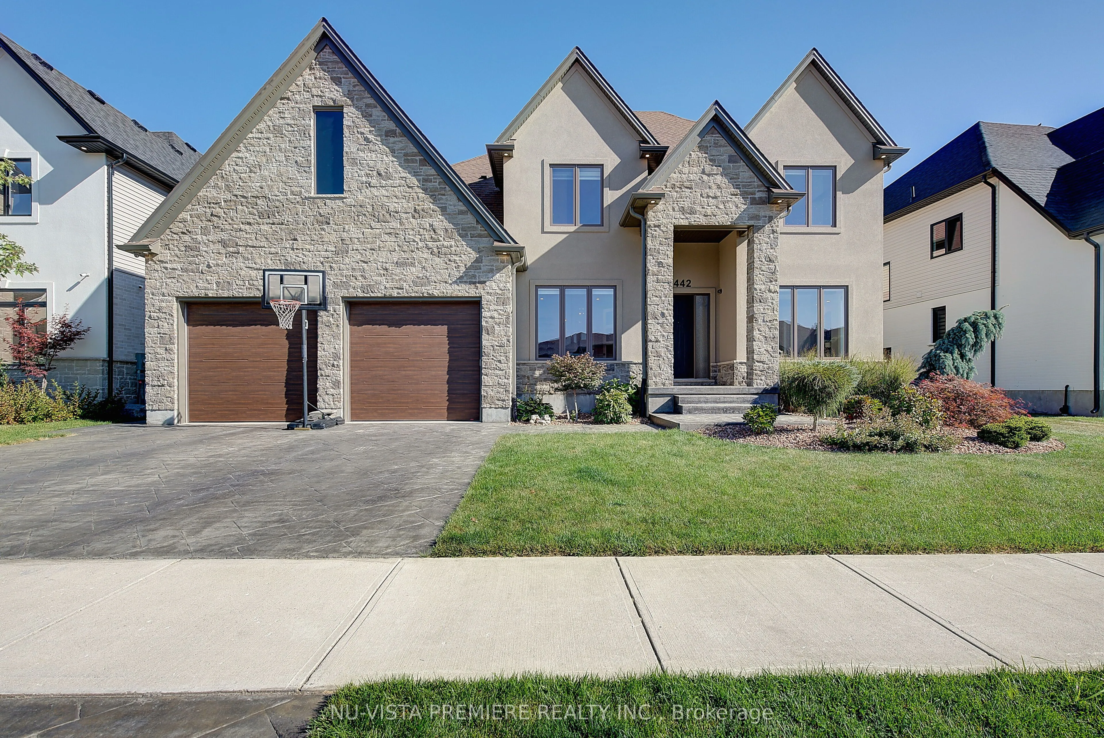 7442 SILVER CREEK Crescent, ON N6P 0G6