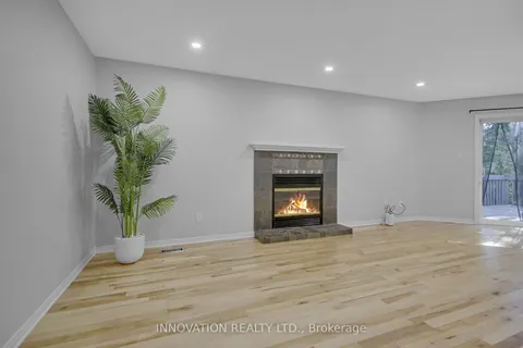 9 Beamish Crescent, ON K2K 2R6