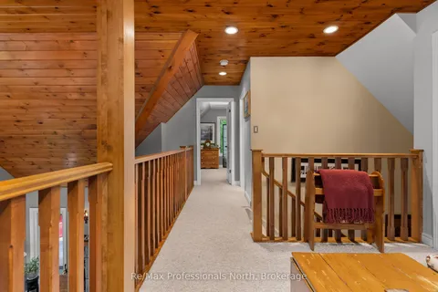 1005 Laidlaw Avenue, ON L0K 2B0