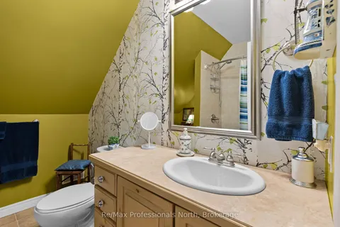 1005 Laidlaw Avenue, ON L0K 2B0