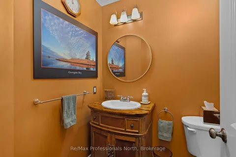 1005 Laidlaw Avenue, ON L0K 2B0