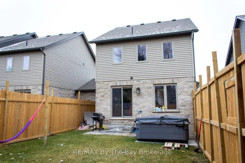 131 Stonebrook Way, ON N0C 1H0