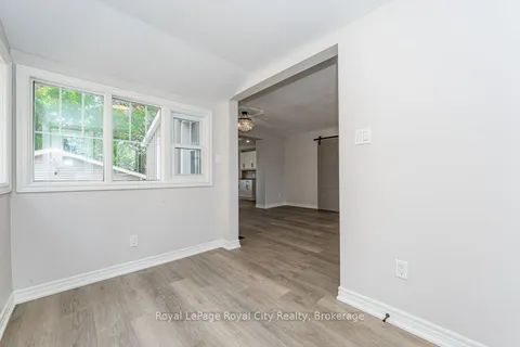 164 Suffolk Street, ON N1H 2J8