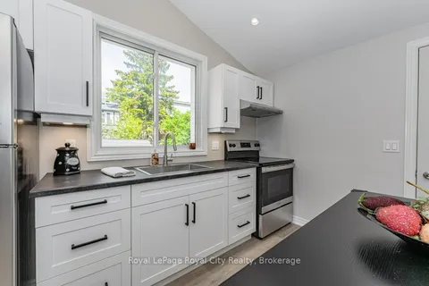 164 Suffolk Street, ON N1H 2J8