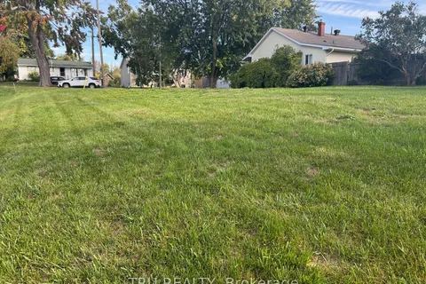 9 Wellington Street, ON K0E 1B0