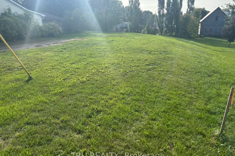 9 Wellington Street, ON K0E 1B0