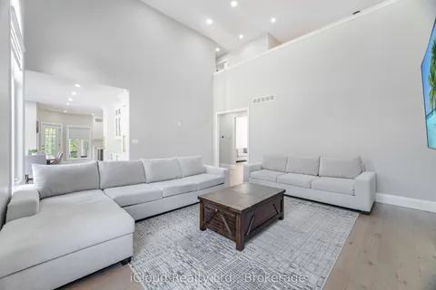 4 Deer View Ridge, ON N1H 6H9