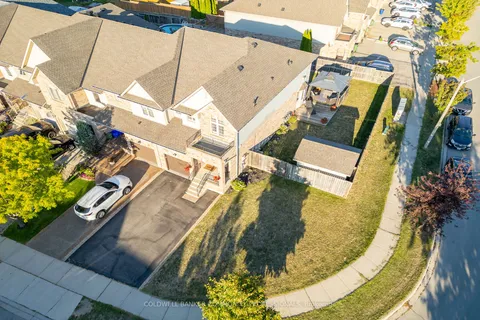 37 Meadow Wood Crescent, ON L8J 3Z7