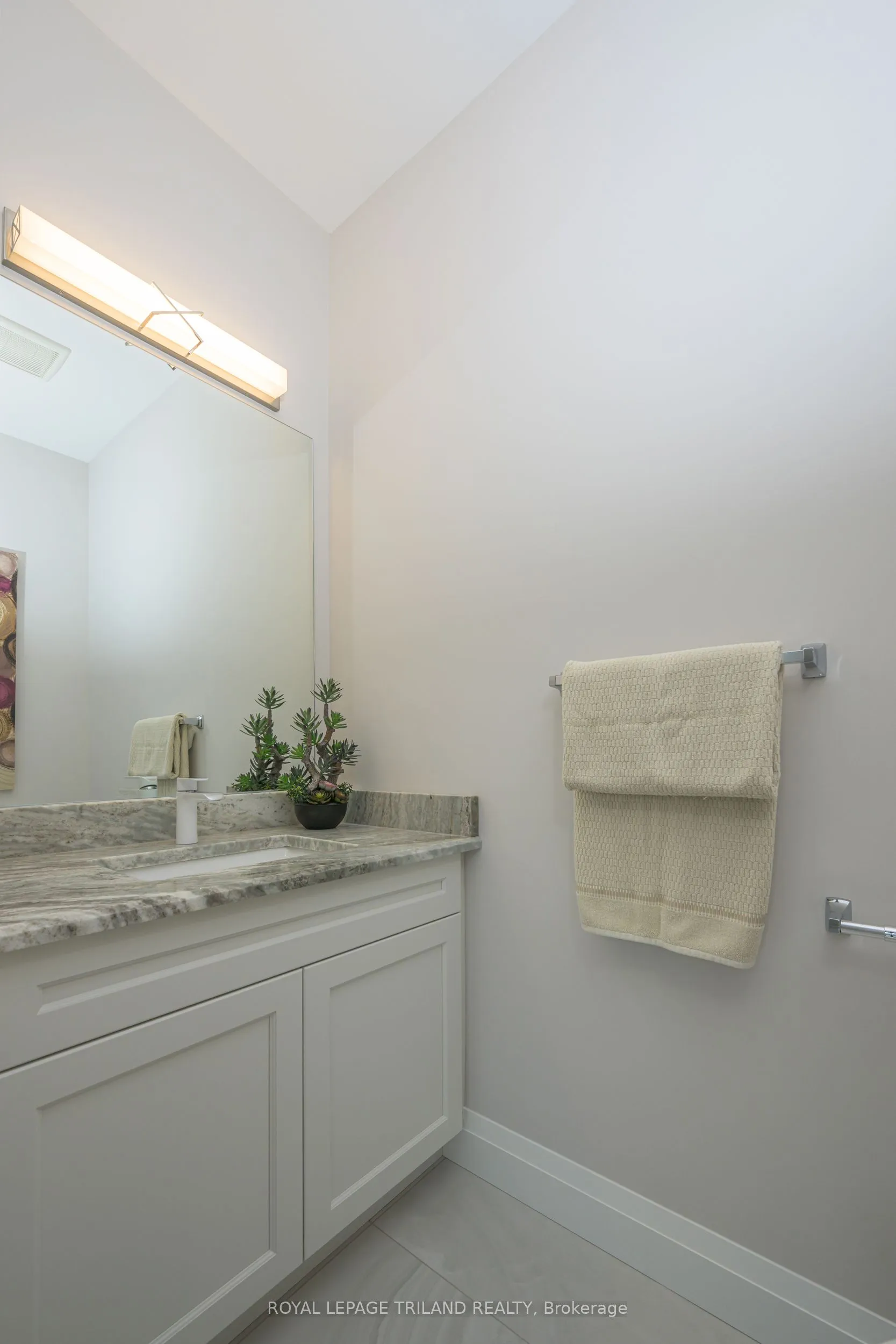 177 Middleton Avenue, ON N6L 0G1