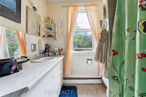 17 Spring Street, ON K8N 2Z6