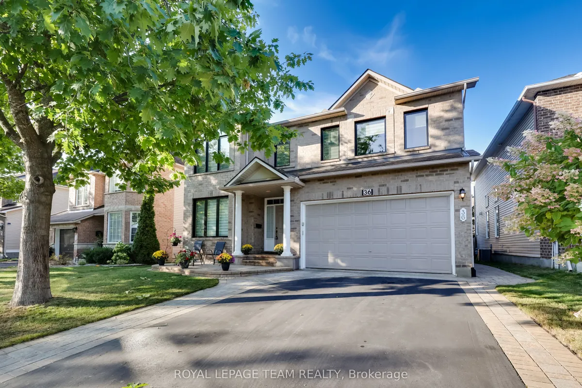 36 Keighley Circle, ON K2K 3H8