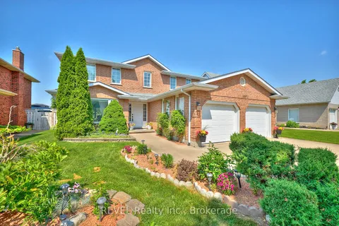 8007 Oakridge Drive, ON L2H 2W1