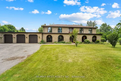 805 Centre Road, ON L8B 1M4