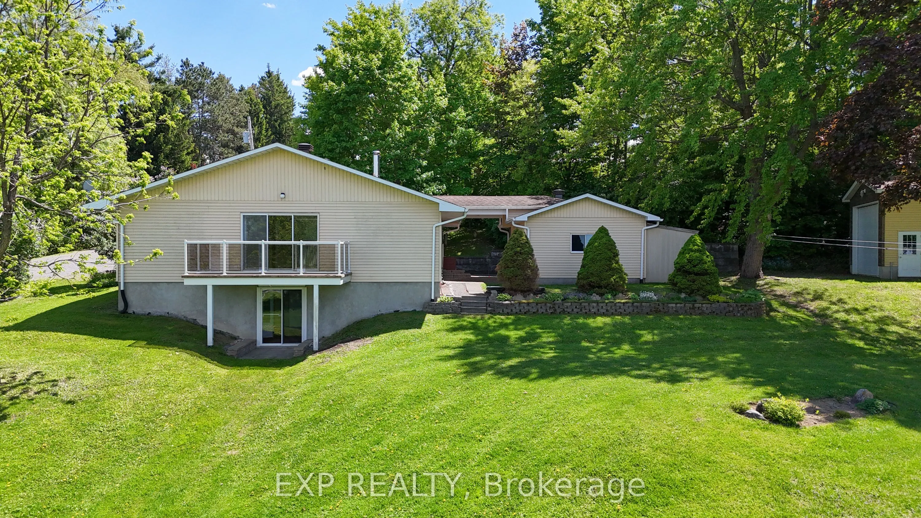 2577 Regional 174 Road, ON K4C 1E5